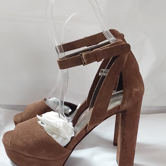 Stuart Weitzman Heel - Picture 3 of 6